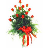 İstanbul İrem çiçek ten 9 adet sevdiklerinize gülden buket kırmızı gül